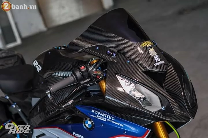 Bmw s1000rr siêu chất trong bản độ full carbon đắt tiền