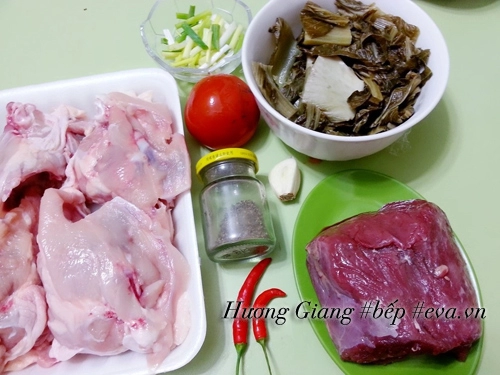 Canh dưa chua nấu thịt bò trôi cơm vô cùng