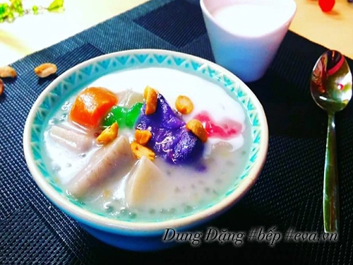 Chè tứ khoai nóng hổi dẻo ngon cuối tuần