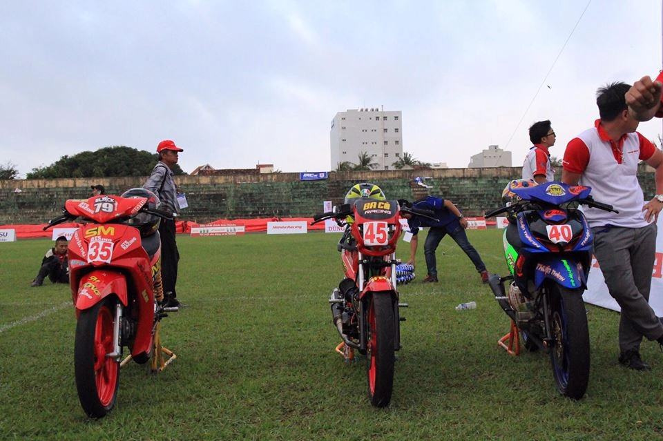 Dàn xe đua honda hâm nóng tuy hòa - phú yên