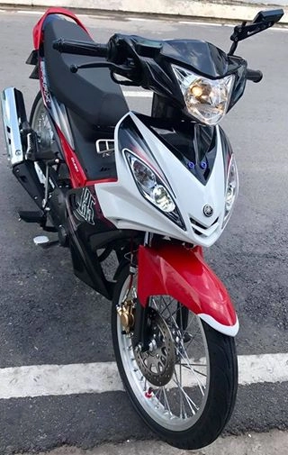 Exciter 135 độ tận răng đầy cứng cáp của biker sài gòn