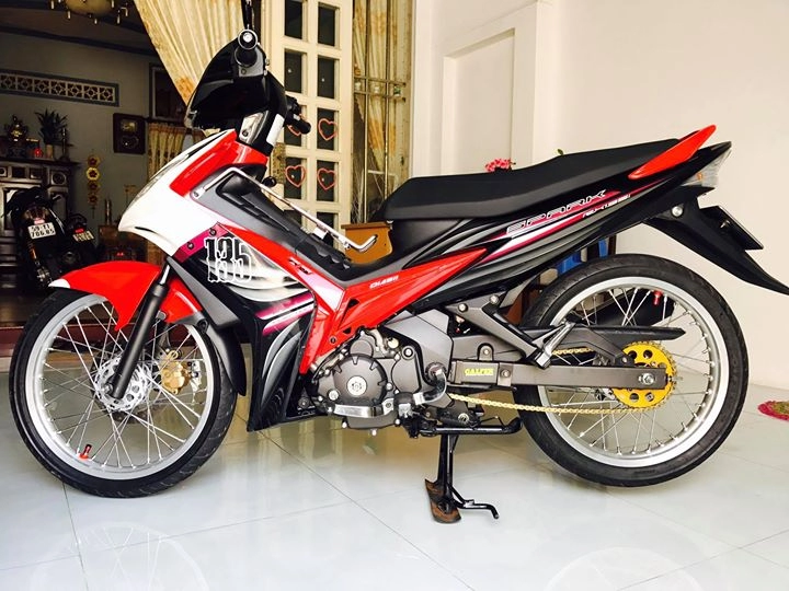 Exciter 135 độ tận răng đầy cứng cáp của biker sài gòn