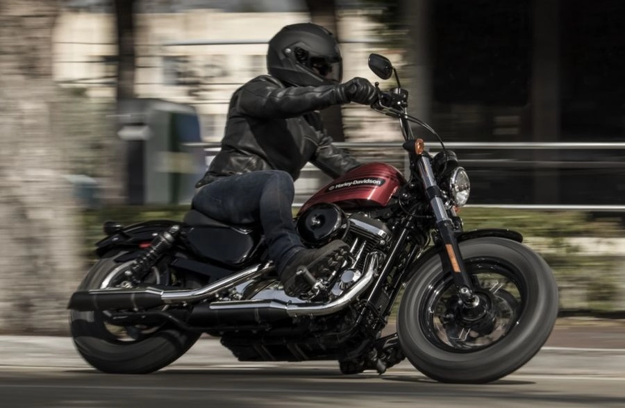 Harley-davidson forty-eight special và iron 1200 2018 trình làng giới mê xe cổ