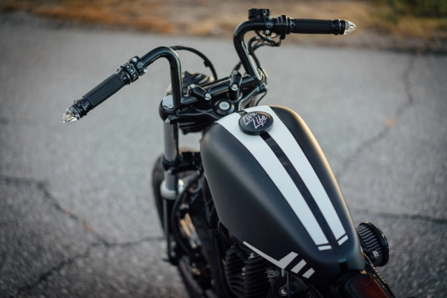 Harley davidson sporter bản tùy chỉnh đặc biệt mang tên the 77 special