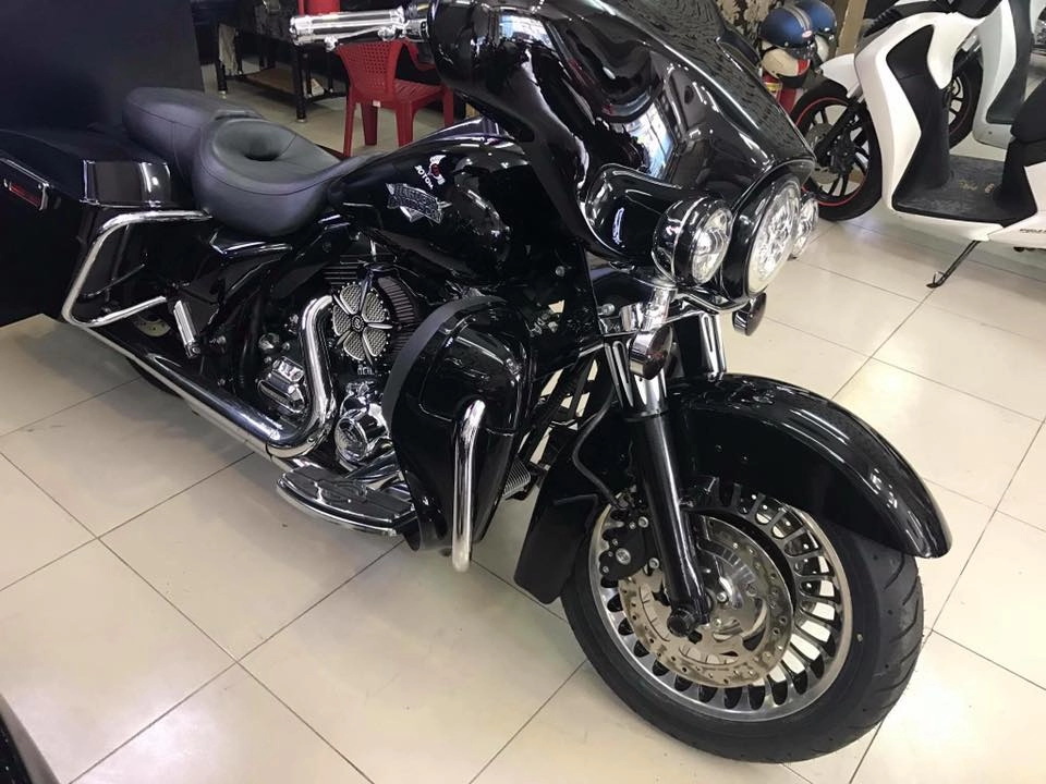 Harley davidson street glide đăng ký lần đầu 2015 odo mới 3768kmhqcnsang tên ũy quyền tùy thích