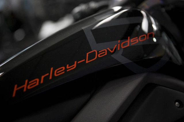 Harley-davidson thay thế tiếng bô thần thánh bằng động cơ điện