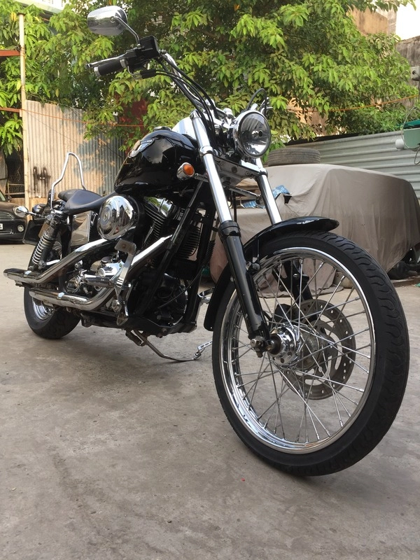 Harley dyna 1450 phiên bản kỉ niệm 100 năm