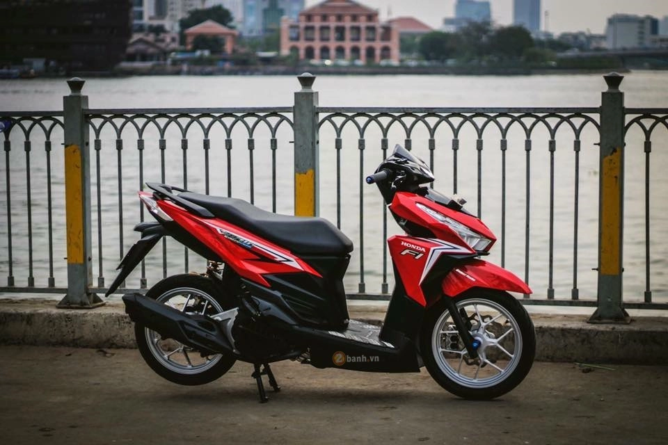 Honda vario trong bản độ nhẹ nhàng và đầy quyến rũ