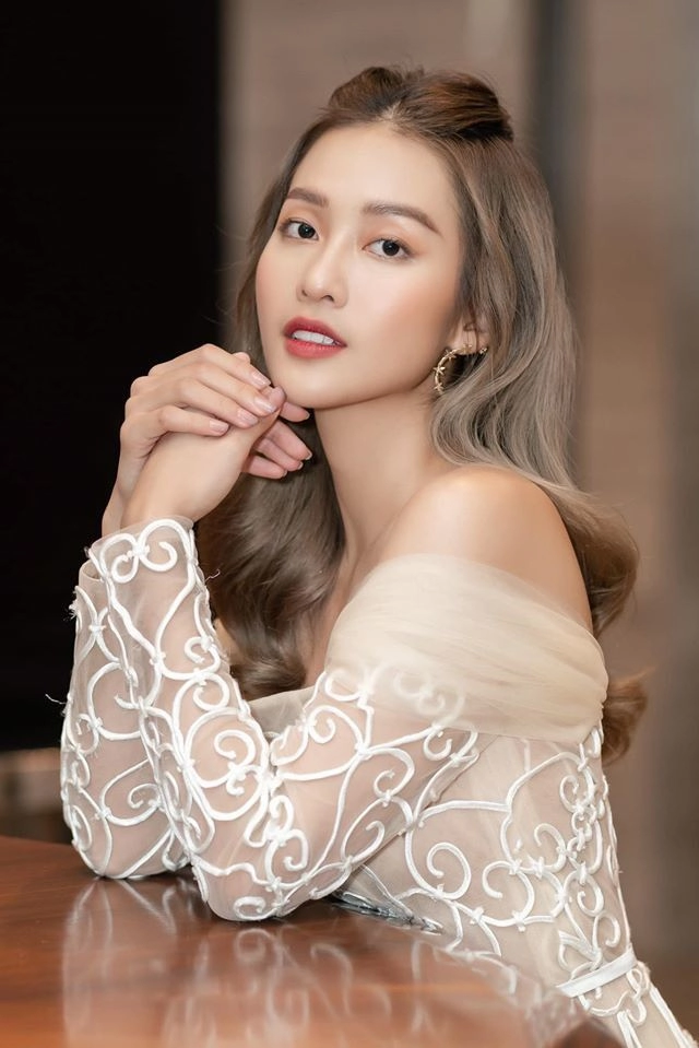 Khả ngân - mỹ nhân việt từng đóng vaicủa song hye kyovào top 100 gương mặt đẹp nhất châu á