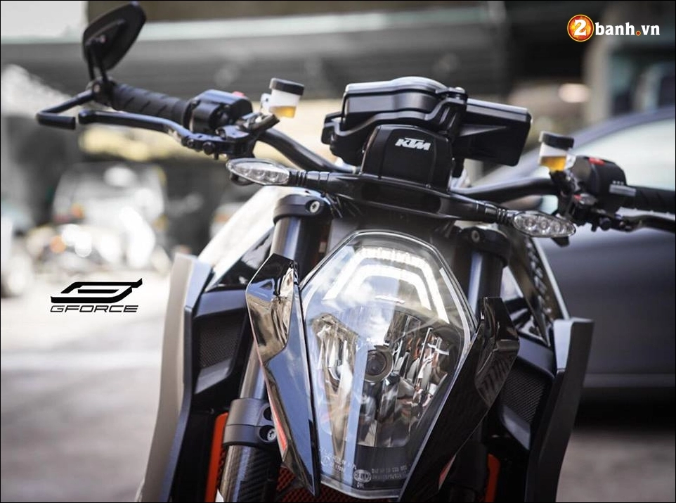 Ktm 1290 super duke r độ kẻ mệnh danh quái vật của hãng xe áo