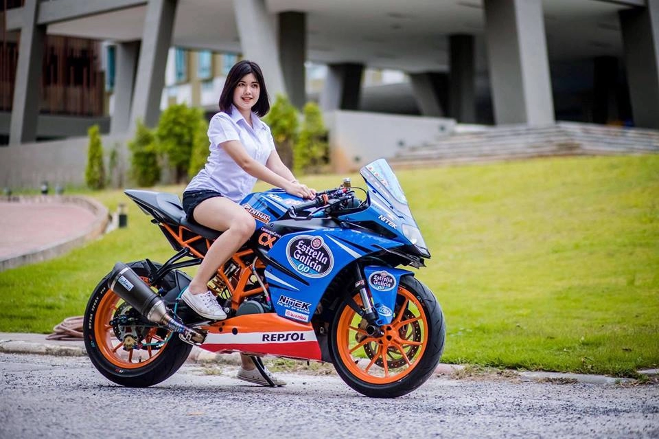 Ktm rc390 độ chất chơi với màu áo tem đấu estrella