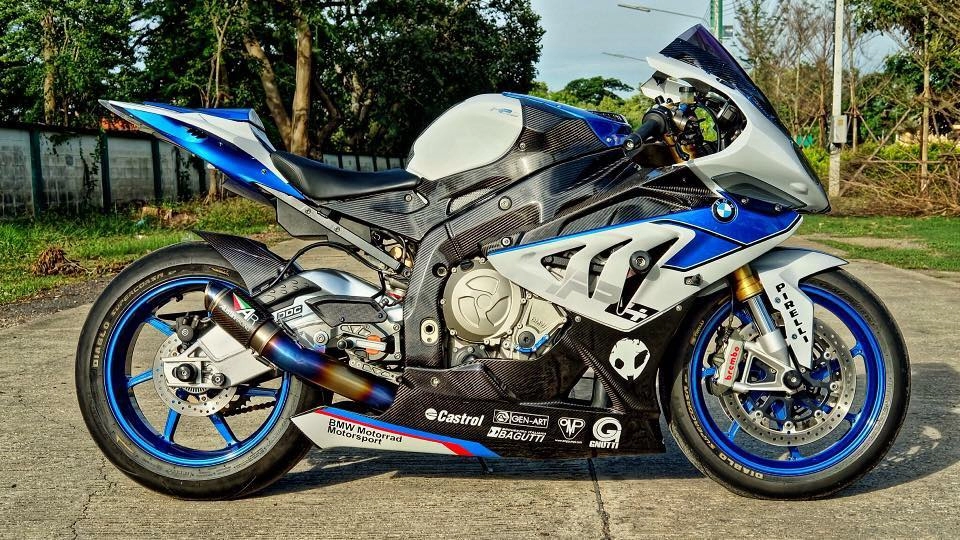 Màn lột xác cá mập trên cạn bmw hp4