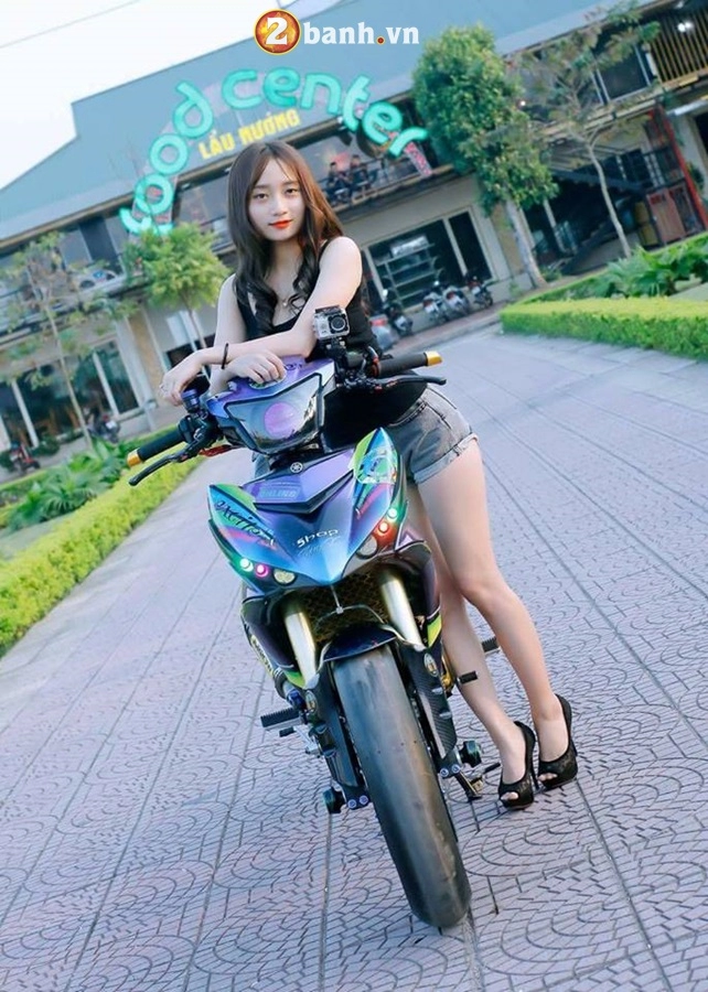 Ngắm hot girl đọ dáng cùng exciter 150 độ phong cách pkl trên 350 triệu