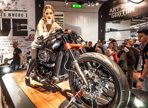  người mẫu eicma 2013 