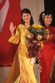 Nguyễn thị mai đăng quang miss genetic 2008