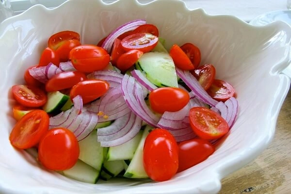 Những món salad rau củ ngày tết đơn giản nhưng lại có tác dụng giảm cân cực kỳ hiệu quả