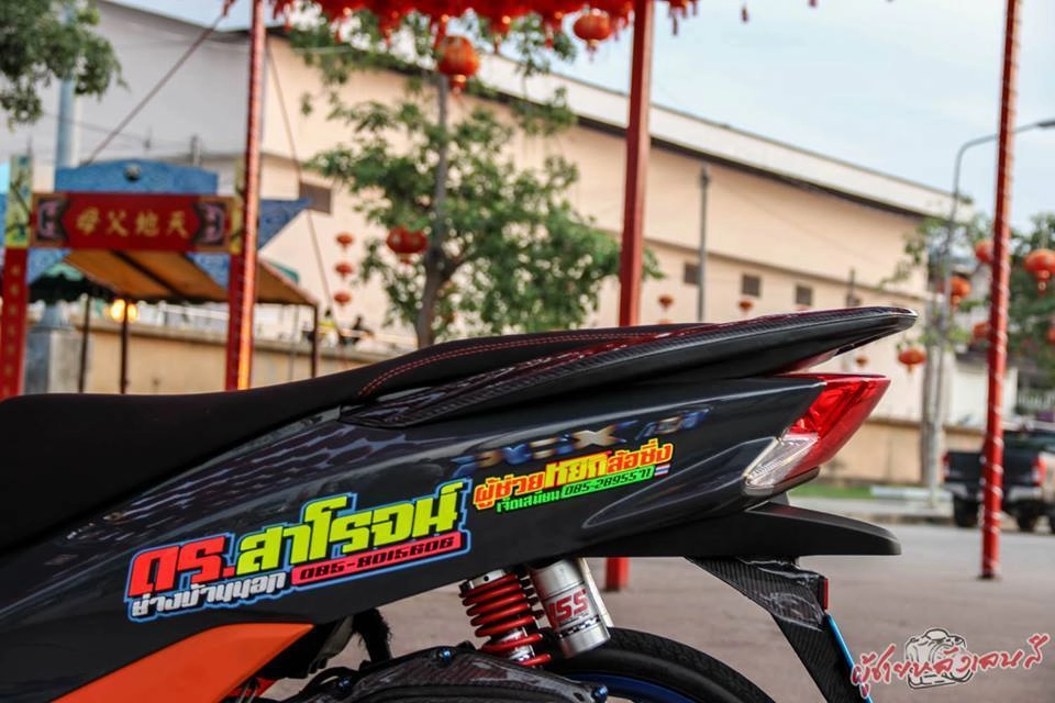 Pcx 150 độ khủng với loạt đồ chơi hàng hiệu của dân chơi thailand