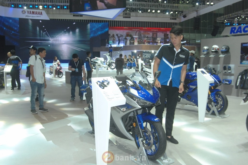 Vietnam motorcycle show 2017 - khách tham quan có thể chiêm ngưỡng vẻ đẹp của gần 20 mẫu xe yamaha