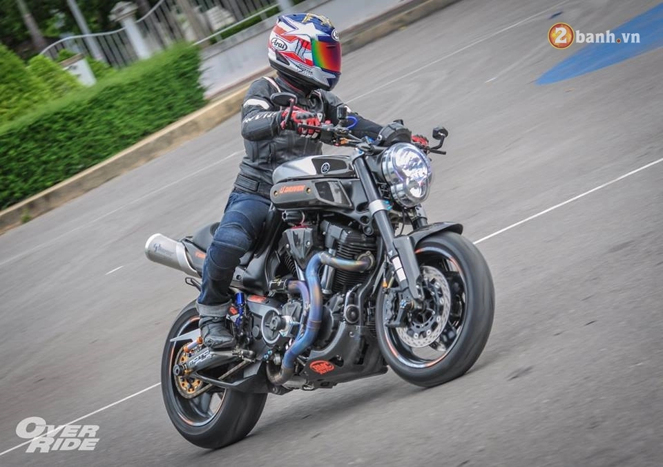 Yamaha mt-01 kẻ hủy diệt v-twin 1700cc