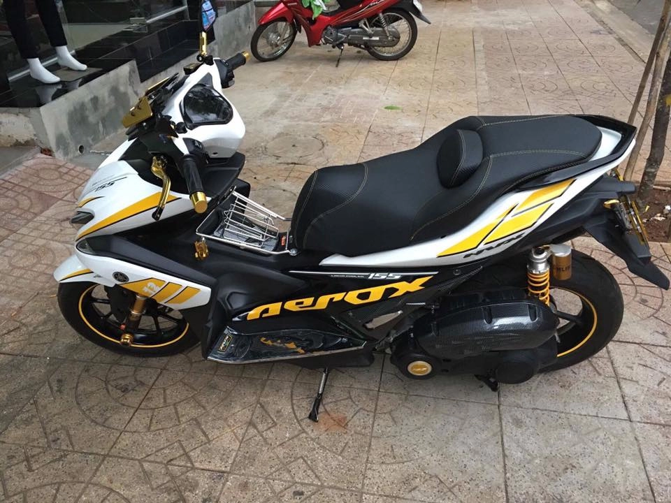 Yamaha nvx 155cc với khối trang bị hoàng kim