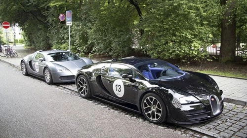 11 chiếc siêu xe bugatti veyron nối đuôi trên phố