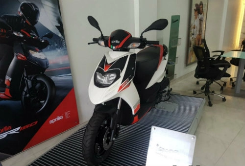 2017 aprilia sr150 giá 24 triệu đồng về đại lý