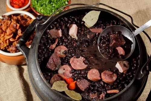 24 món ăn truyền thống của người brazil