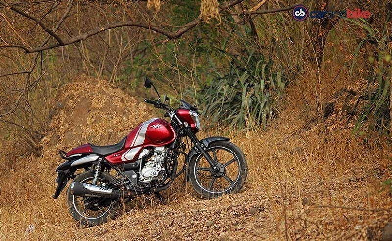 Bajaj v12 bản phanh đĩa có giá chỉ 21 triệu đồng