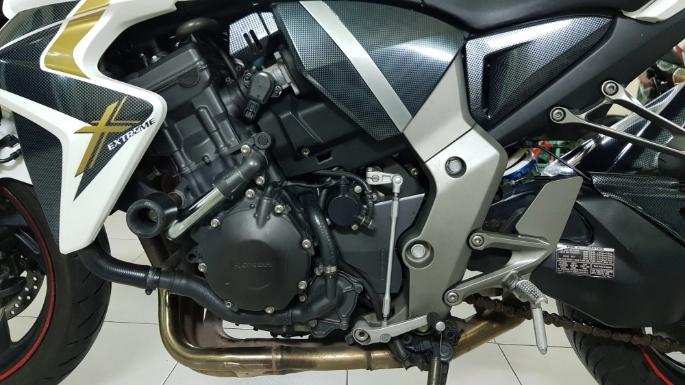 Bán honda cb1000r 2010 hqcn-abs-hiss-odo 16k- long lanh