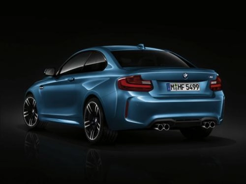 Bmw m2 coupe cuốn hút với màu xanh huyền bí