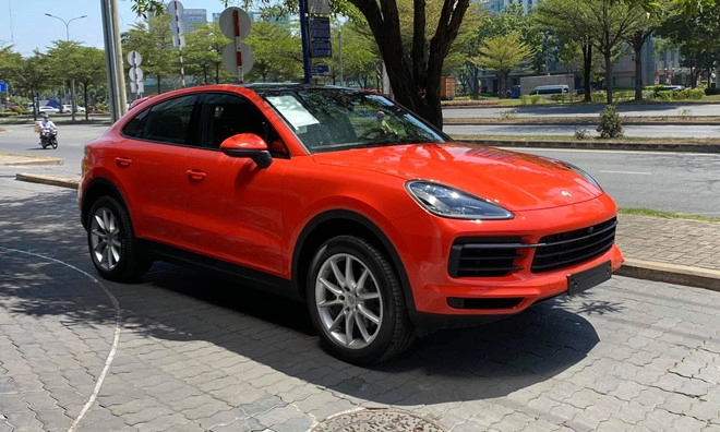 Cận cảnh porsche cayenne coupe 2020 tại đại lý việt nam giá hơn 5 tỷ đồng