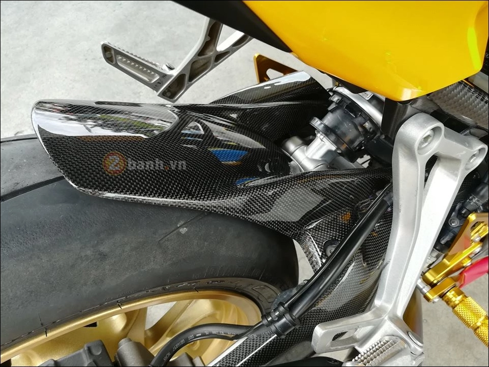 Cbr650f độ trong phiên bản yellow superhero