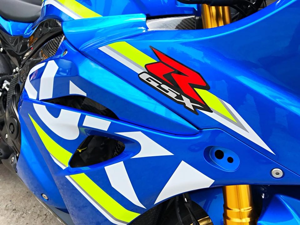 Chiêm ngưỡng dung nhan bóng bẩy từ superbike suzuki gsx-r1000