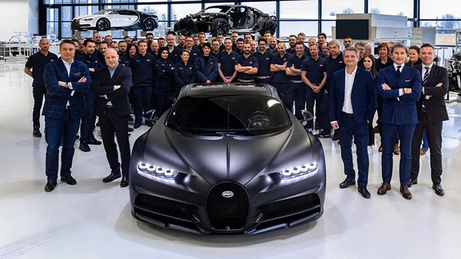 Chiêm ngưỡng siêu phẩm bugatti chiron thứ 250 giá bán hơn 76 tỷ đồng