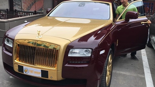 Chủ nhân rolls-royce ghost mạ vàng ở việt nam là ai