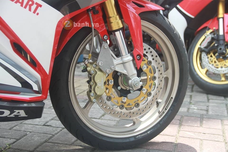 Đầy mê hoặc với chiếc honda cbr250rr độ cực chất của biker indonesia