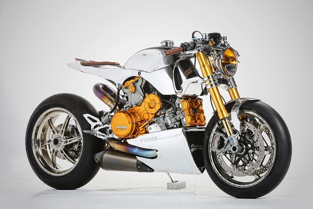 Ducati 1199 panigale s trần truồng với phong cách cafe racer