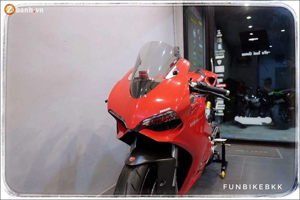 Ducati 899 panigale tuyệt tác công nghệ từ hãng xe ý sau màn lột xác hoàn hảo