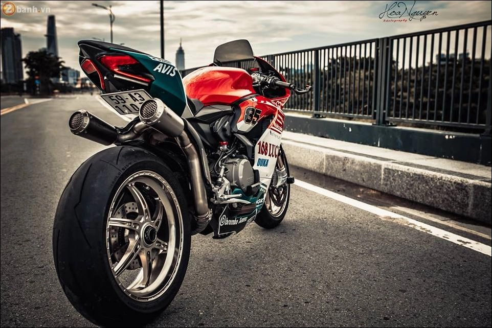 Ducati 959 paniagle lột xác kinh điển trong diện mạo final edition