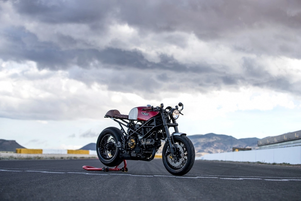 Ducati monster đẹp hút hồn trong bản độ cafe racer