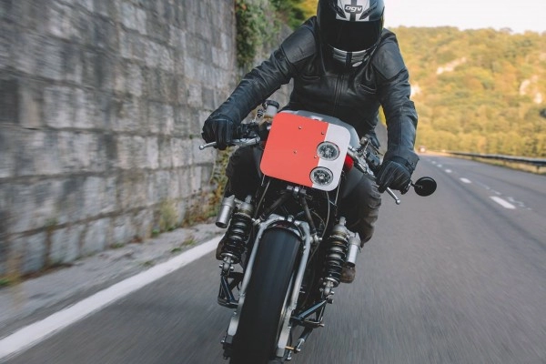 Ducati monster s2r bản tùy chỉnh bởi bernard mont