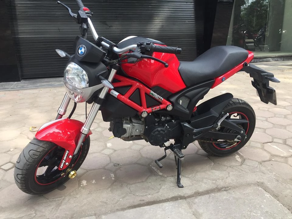 Ducati monter mini màu đỏ 2017 mới chạy được 2000km