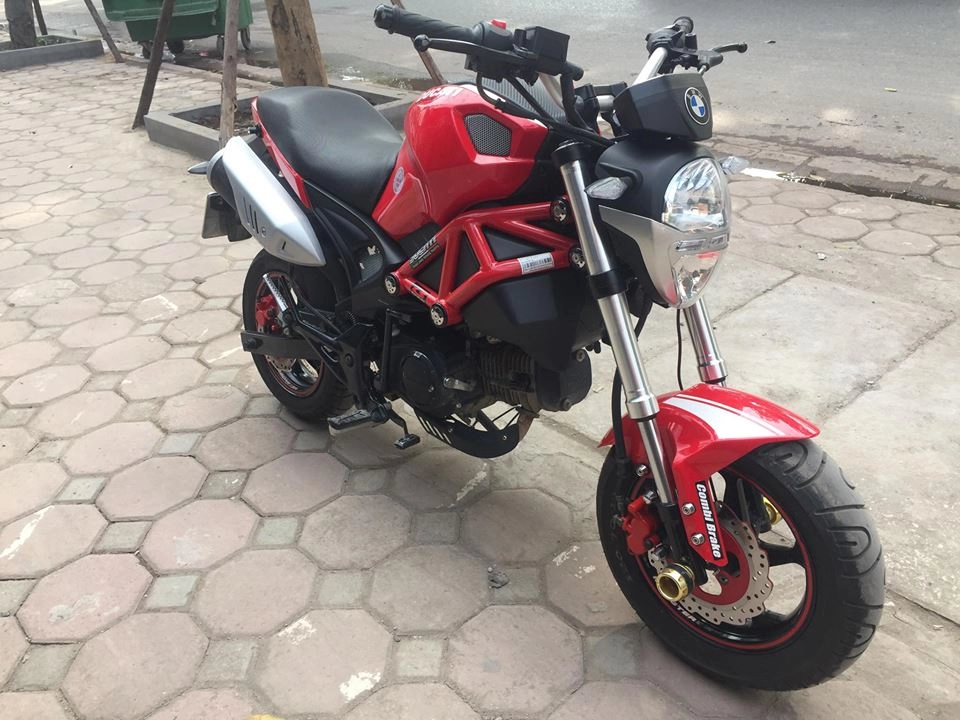 Ducati monter mini màu đỏ 2017 mới chạy được 2000km