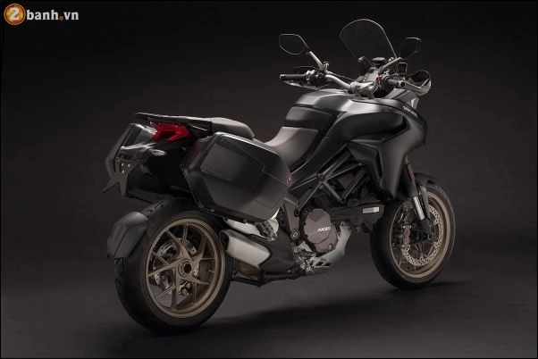 Ducati multistrada 1260 2018 trình làng với động cơ mạnh mẽ hoàn hảo