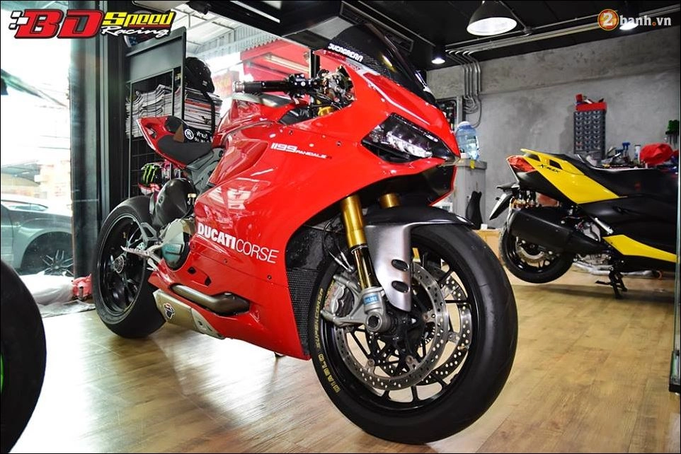 Ducati panigale 1199r đẹp ngây ngất từ option hàng tuyển