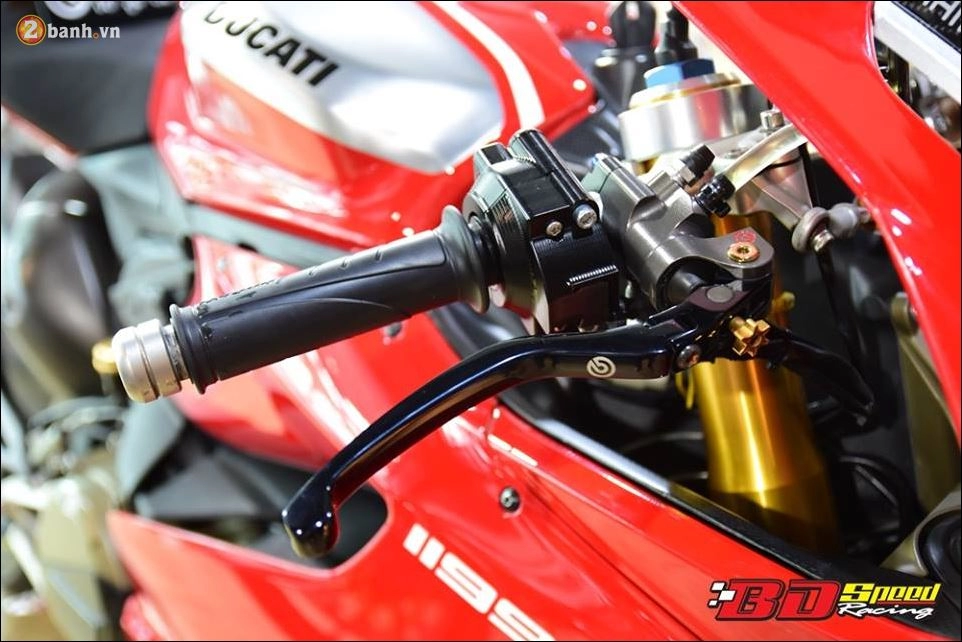 Ducati panigale 1199r đẹp ngây ngất từ option hàng tuyển