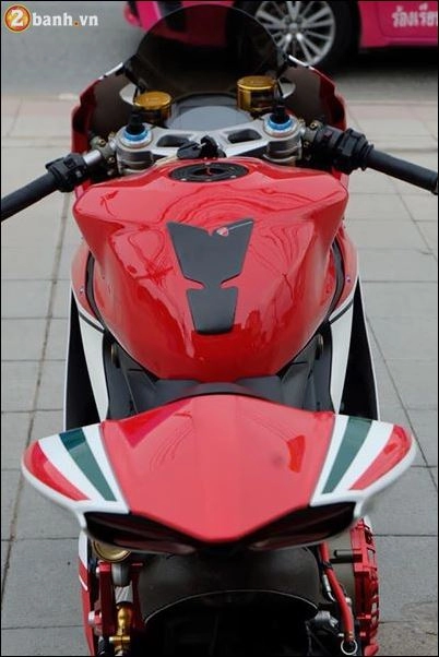 Ducati panigale 1199s vẻ đẹp sâu sắc đến từ bàn tay khéo léo của ý