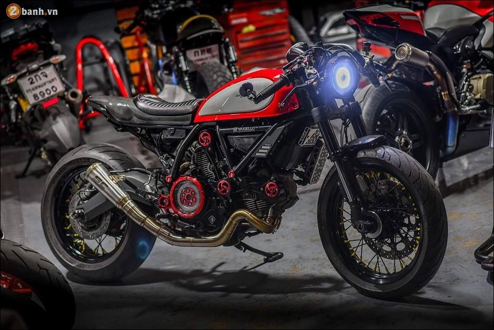 Ducati scrambler cafe racer quái vật hình thành tại xưởng độ mugello