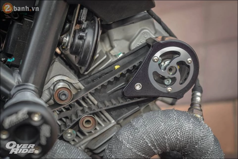 Ducati scrambler đầy táo bạo qua morden tracker