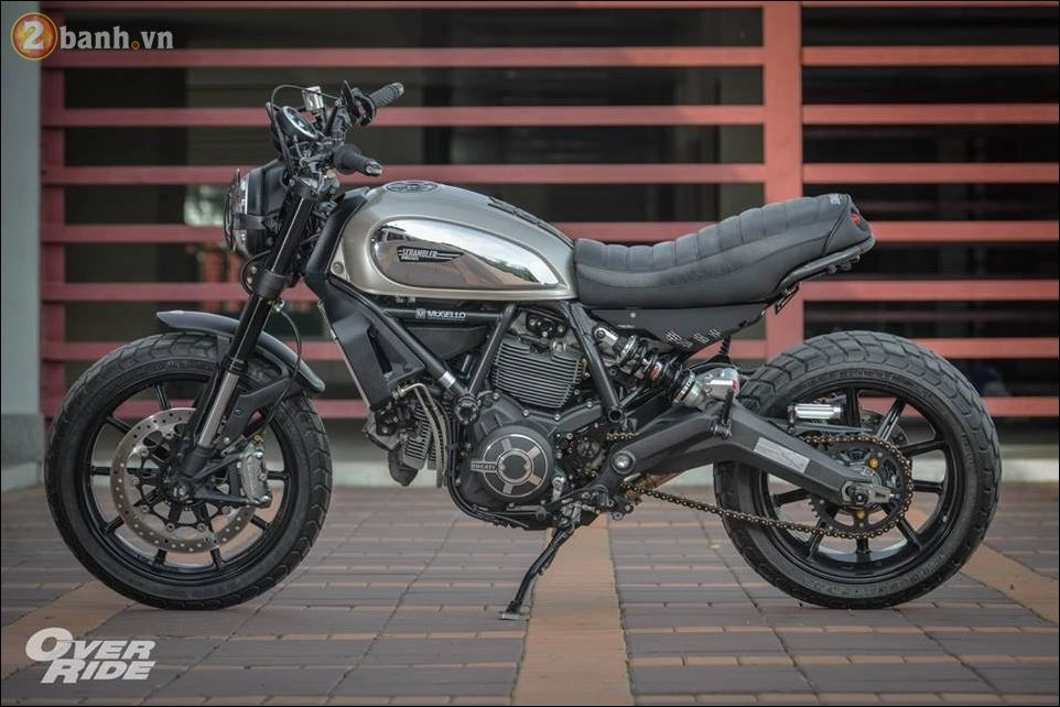 Ducati scrambler đầy táo bạo qua morden tracker